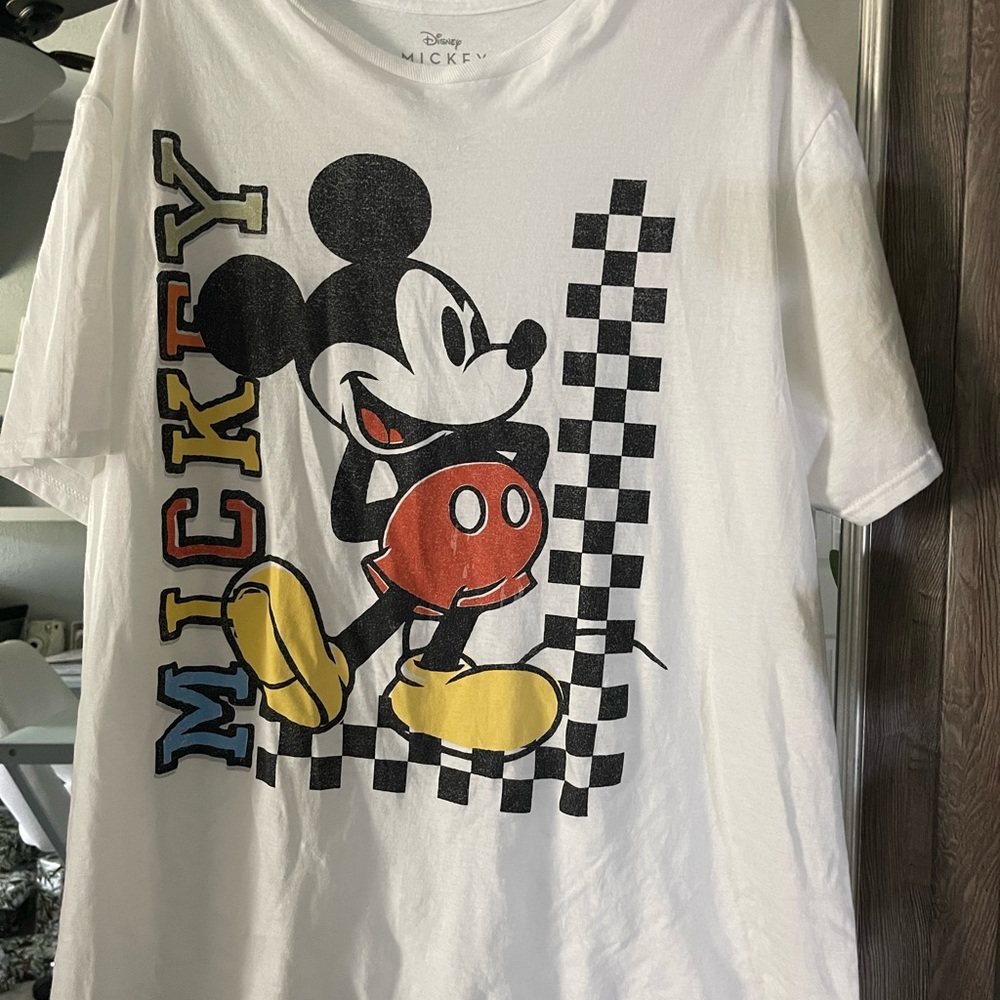 Disney shirt 2x NWT